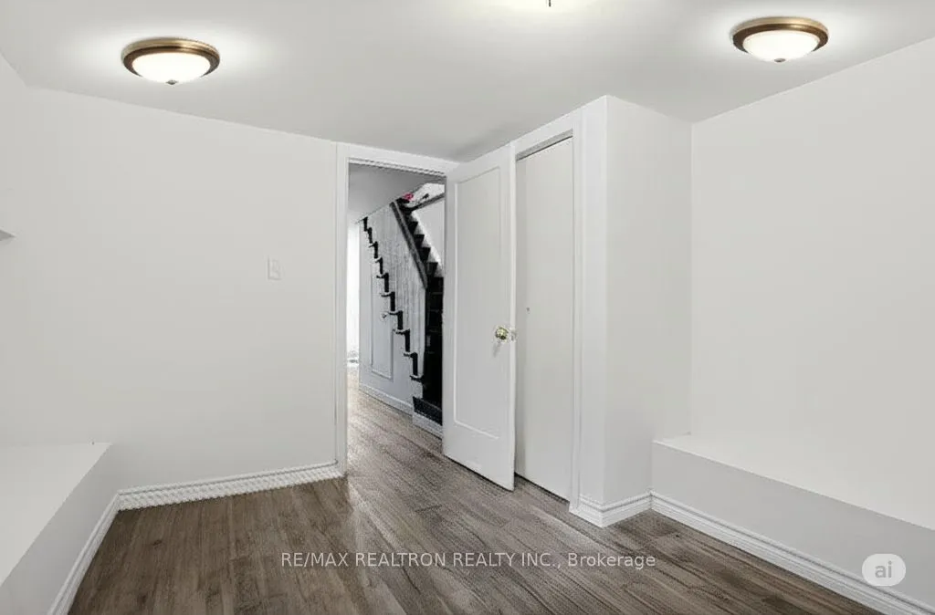 24 Marion Street, ON M6R 1E5