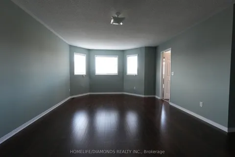 5267 BROOKWOOD Court, ON L5V 2N8