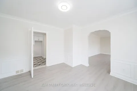 1 Datchet Road, ON M3M 1X4