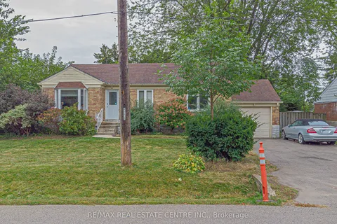 1292 Crossfield Bend, ON L5G 3P4