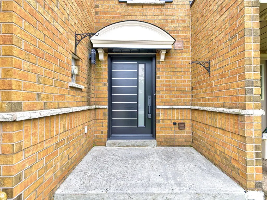 373 Ravineview Way, ON L6H 6S5