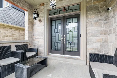 22 Rolling Rock Way, ON L6Y 6H3