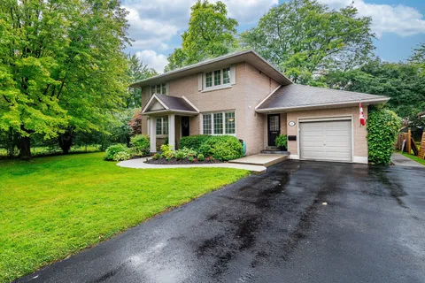 153 Elliott Street, ON L6Y 1W7