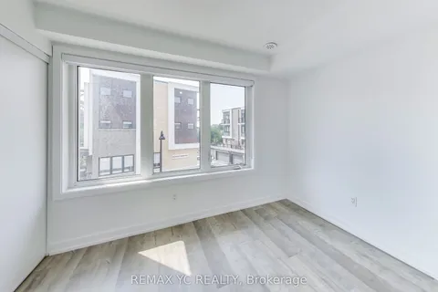 175 Downsview Park Boulevard, ON M3K 0C8