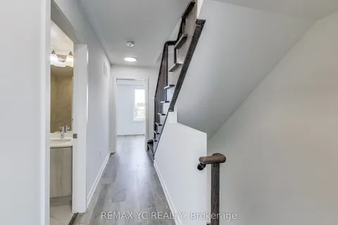 175 Downsview Park Boulevard, ON M3K 0C8