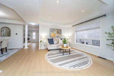 7059 Magistrate Terrace, ON L5W 1E5