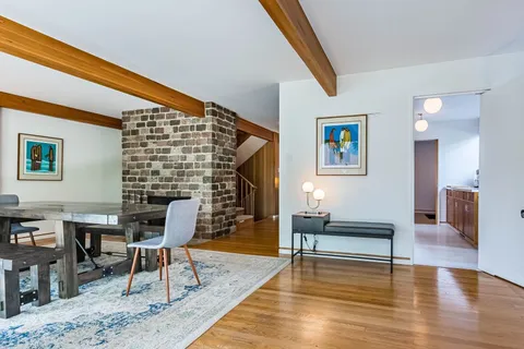 12 Woodbrook Drive, ON L6W 1W5