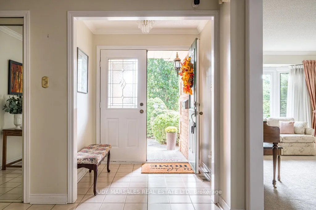 2127 Brays Lane, ON L6M 2T2