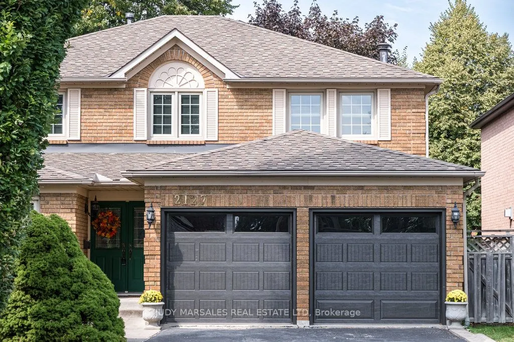 2127 Brays Lane, ON L6M 2T2