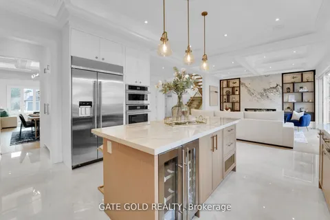 203 Shaver Avenue, ON M9B 4N9