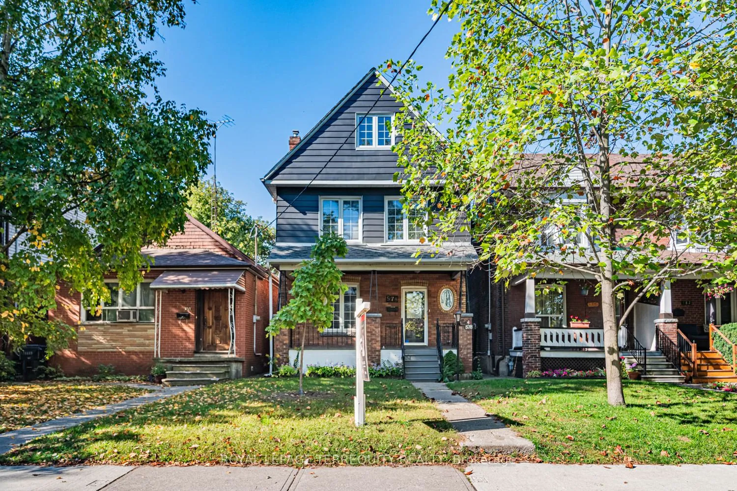 Detached 5 bedroom 3 bathroom at 578 Durie Street in Toronto - MLS# W12424357