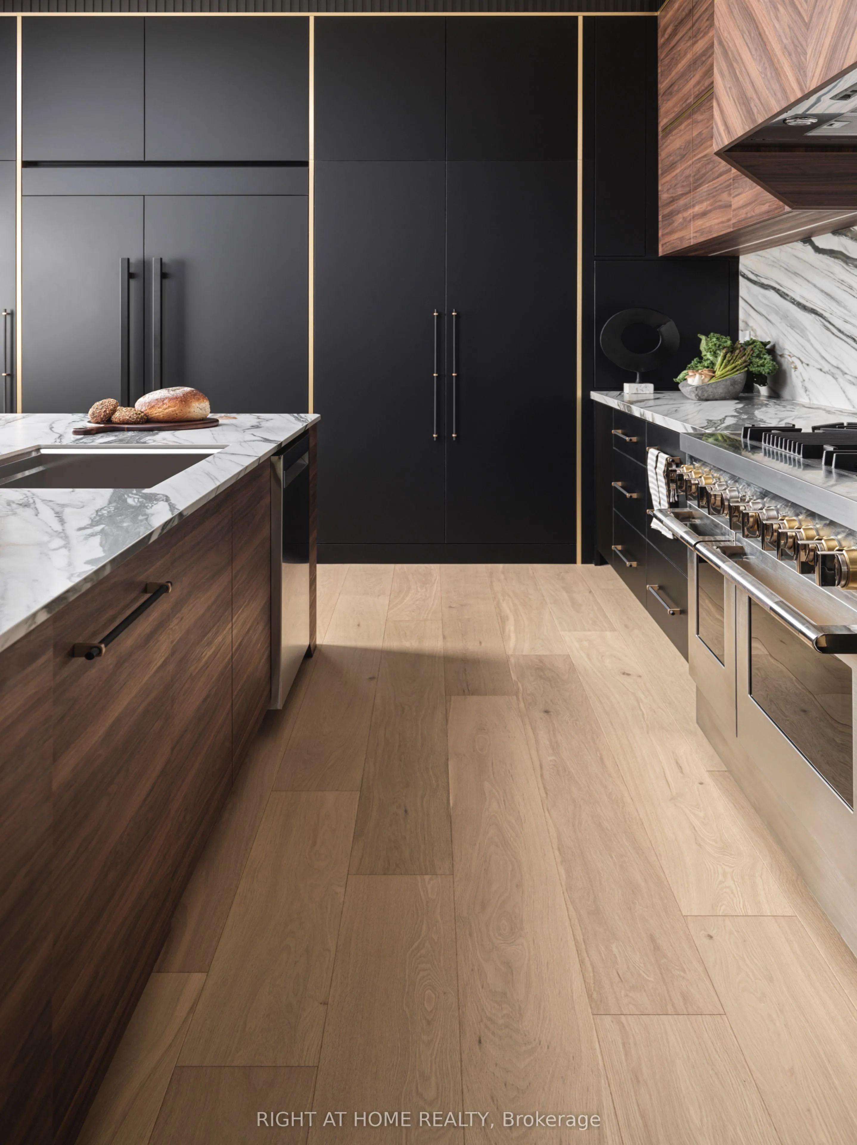 29 Walford Road, ON M8X 2P2