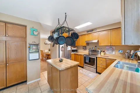 77 Lord Simcoe Drive, ON L6S 5H1