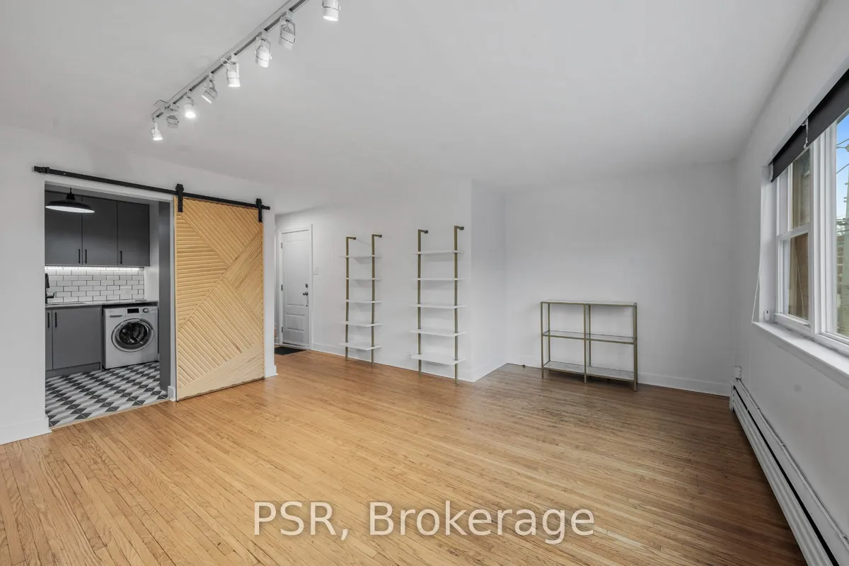 1656 Queen Street, ON M6R 1B2