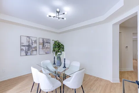 2419 Baronwood Drive, ON L6M 0J7