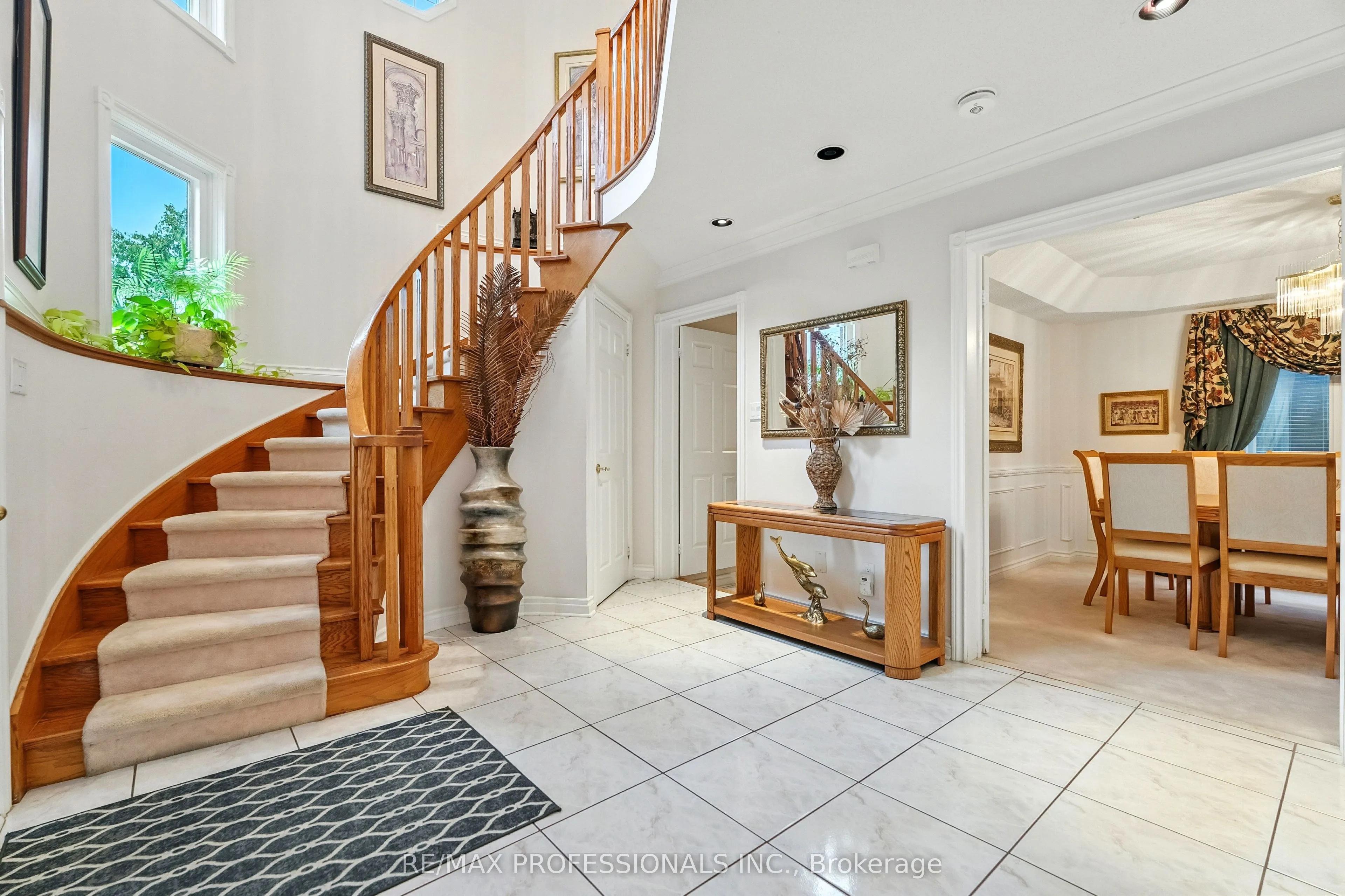 183 Barber Drive, ON L7G 5L5