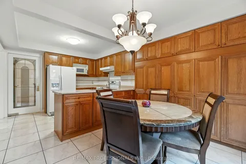 183 Barber Drive, ON L7G 5L5