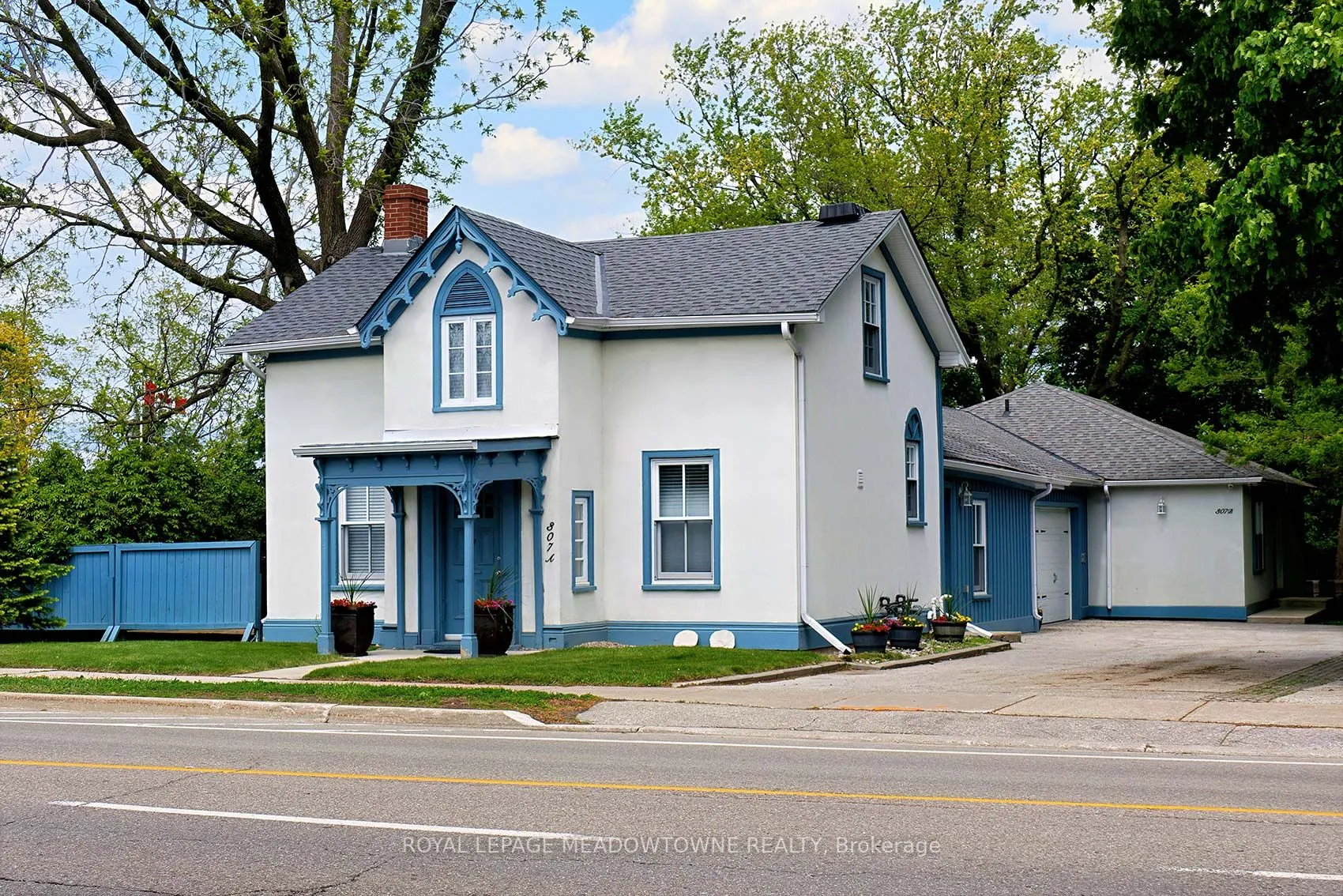 307 Queen Street, ON L5M 1L9