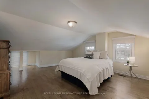 307 Queen Street, ON L5M 1L9