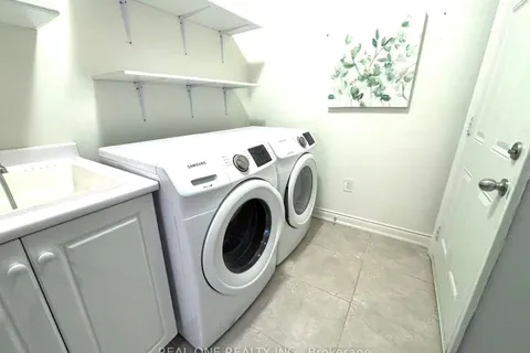 1543 Leger Way, ON L9E 1H4