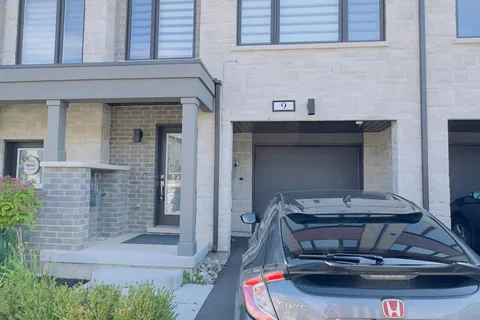 9 Briar Court, ON L7G 0P5