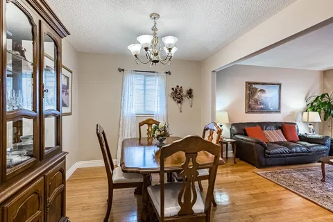 77 Martindale Crescent, ON L6X 2T8