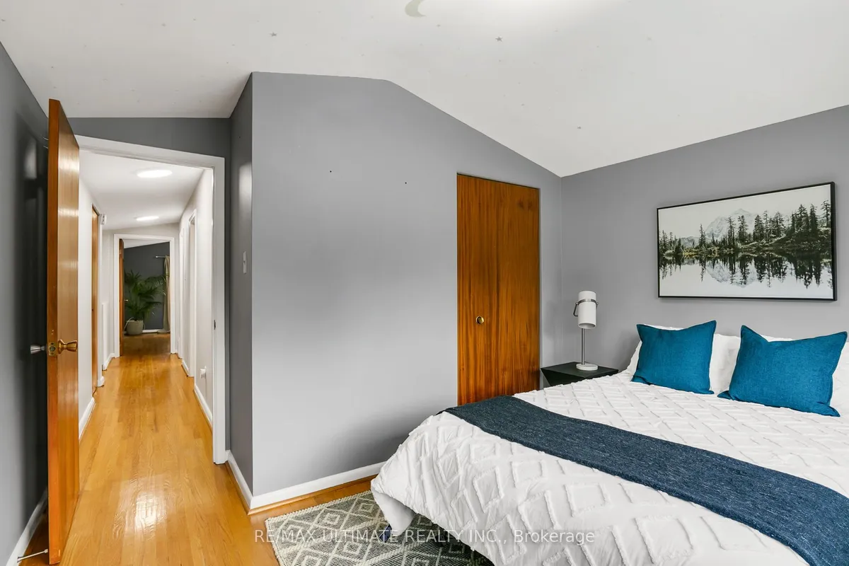 134 Verobeach Boulevard, ON M9M 1R1