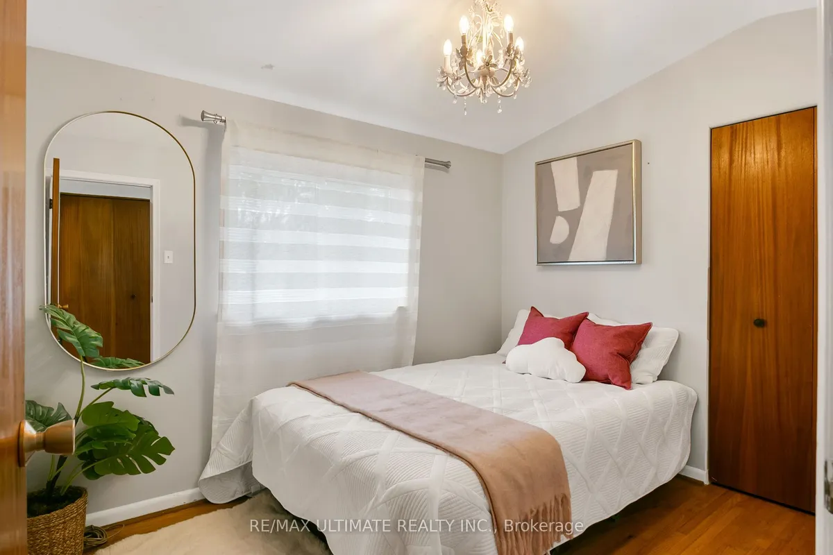 134 Verobeach Boulevard, ON M9M 1R1