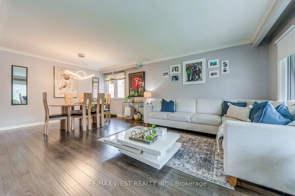 65 North Park Road, ON M6L 1K4