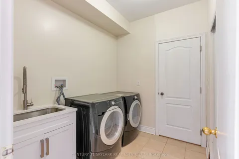 64 Jacksonville Drive, ON L6P 2Z2