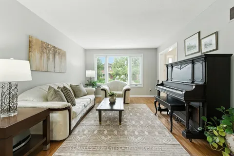 561 Harmony Avenue, ON L7N 3S7