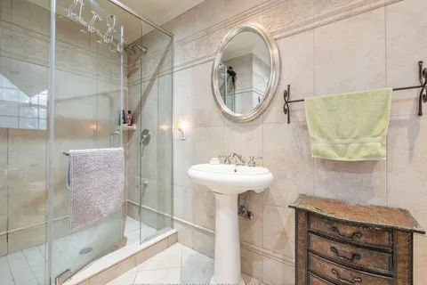 1601 Calumet Place, ON L5J 3B1