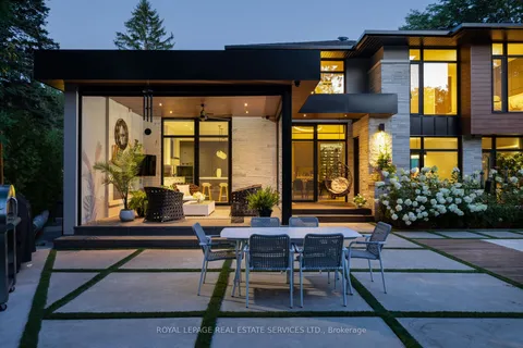 1471 Rogerswood Court, ON L5J 1R7