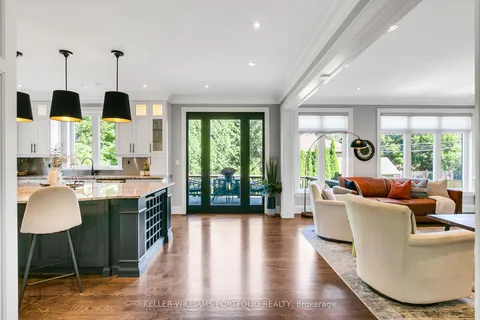 7 Maydolph Road, ON M9B 1V5