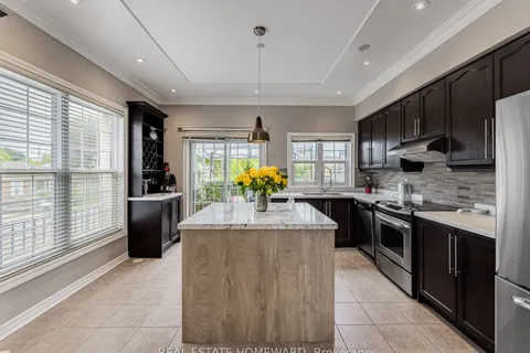 964A The Queensway N/A, ON M8Z 1P5