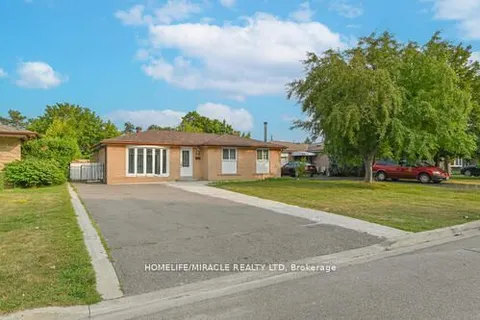 6 Beechwood Crescent, ON L6T 1Y1