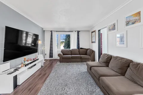 81 Hagar Avenue, ON M6N 3V3