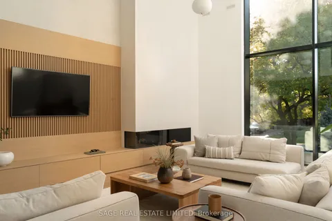 38 Ravensbourne Crescent, ON M9A 2A8