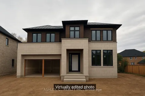 2574 Sharon Crescent, ON L5C 1Y8