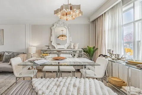 1368 Tansley Drive, ON L6L 2N4