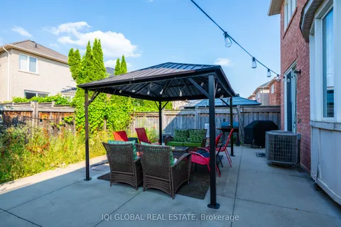 7570 Saint Barbara Boulevard, ON L5W 0B6