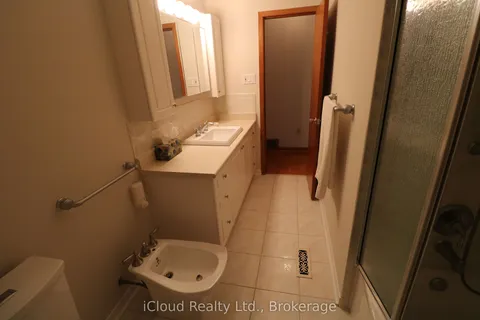 61 Rockbank Crescent, ON M9M 1L1