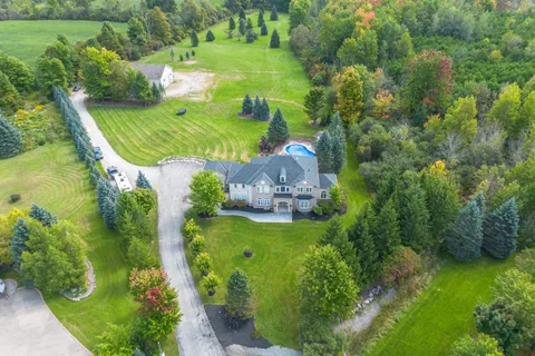 11170 Menzies Court, ON L0P 1B0