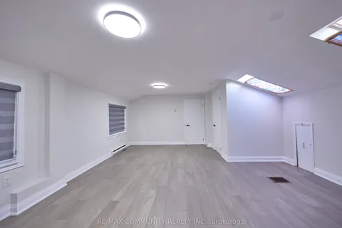 71 Willowridge Road, ON M9R 3Z2