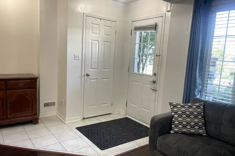 173 Torbarrie Road, ON M3L 1G8