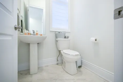 2406 Charles Cornwall Avenue, ON L6M 5M4