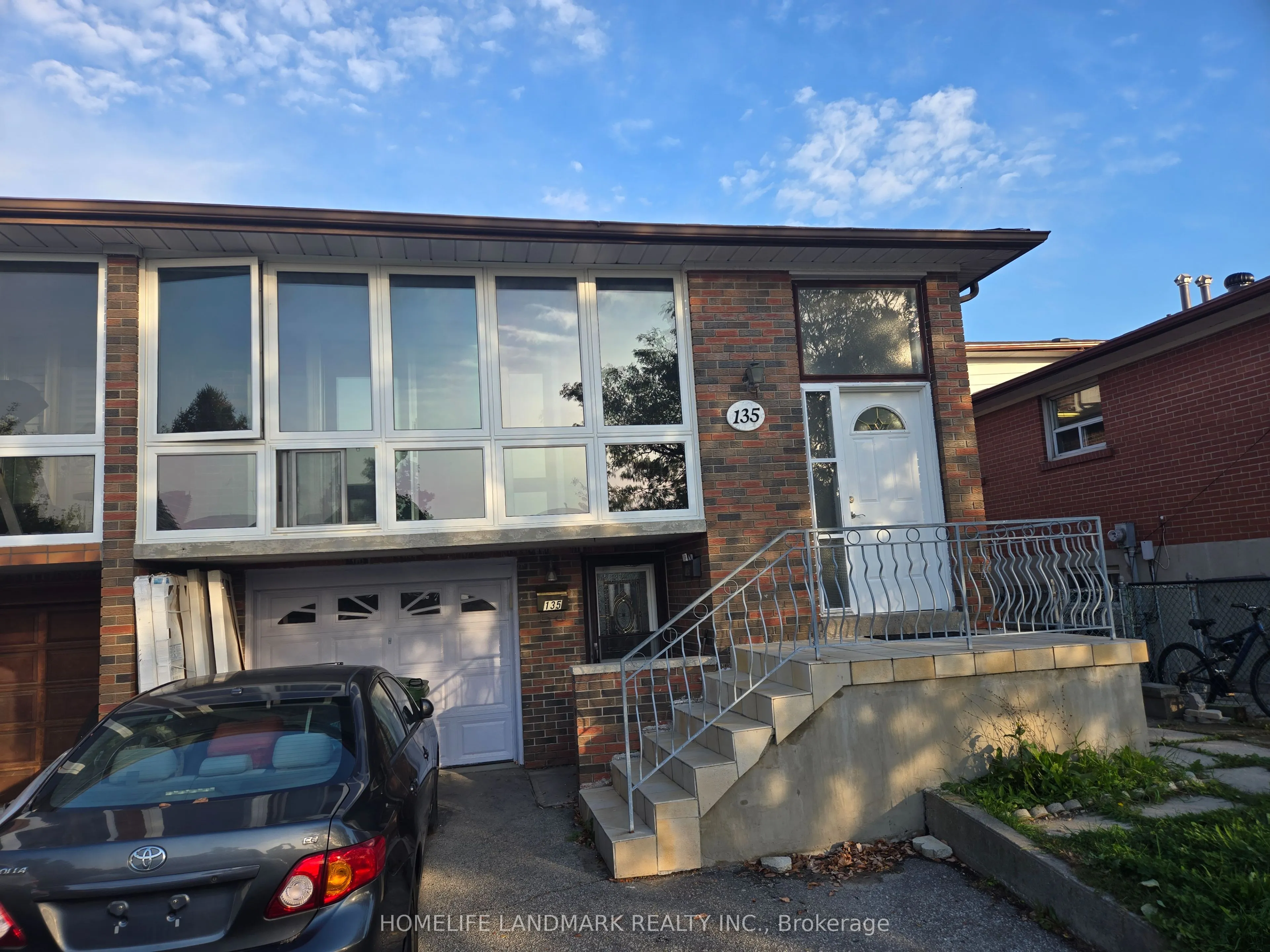 135 Cabana Drive, ON M9L 1L1