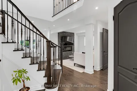 43 Wakely Boulevard, ON L7E 2H1