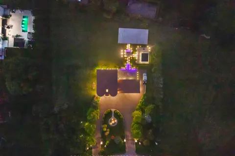 8 Evergreen Avenue, ON L6P 0R1