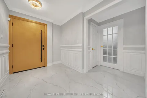 6062 Prairie Circle, ON L5N 5C5